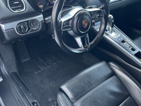 Used 2017 Porsche 718 Boxster image 26