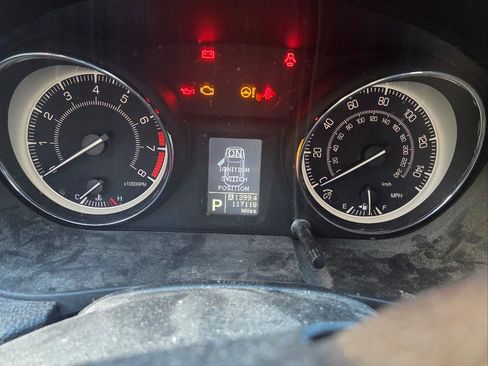 Used 2013 Suzuki Kizashi SE image 9