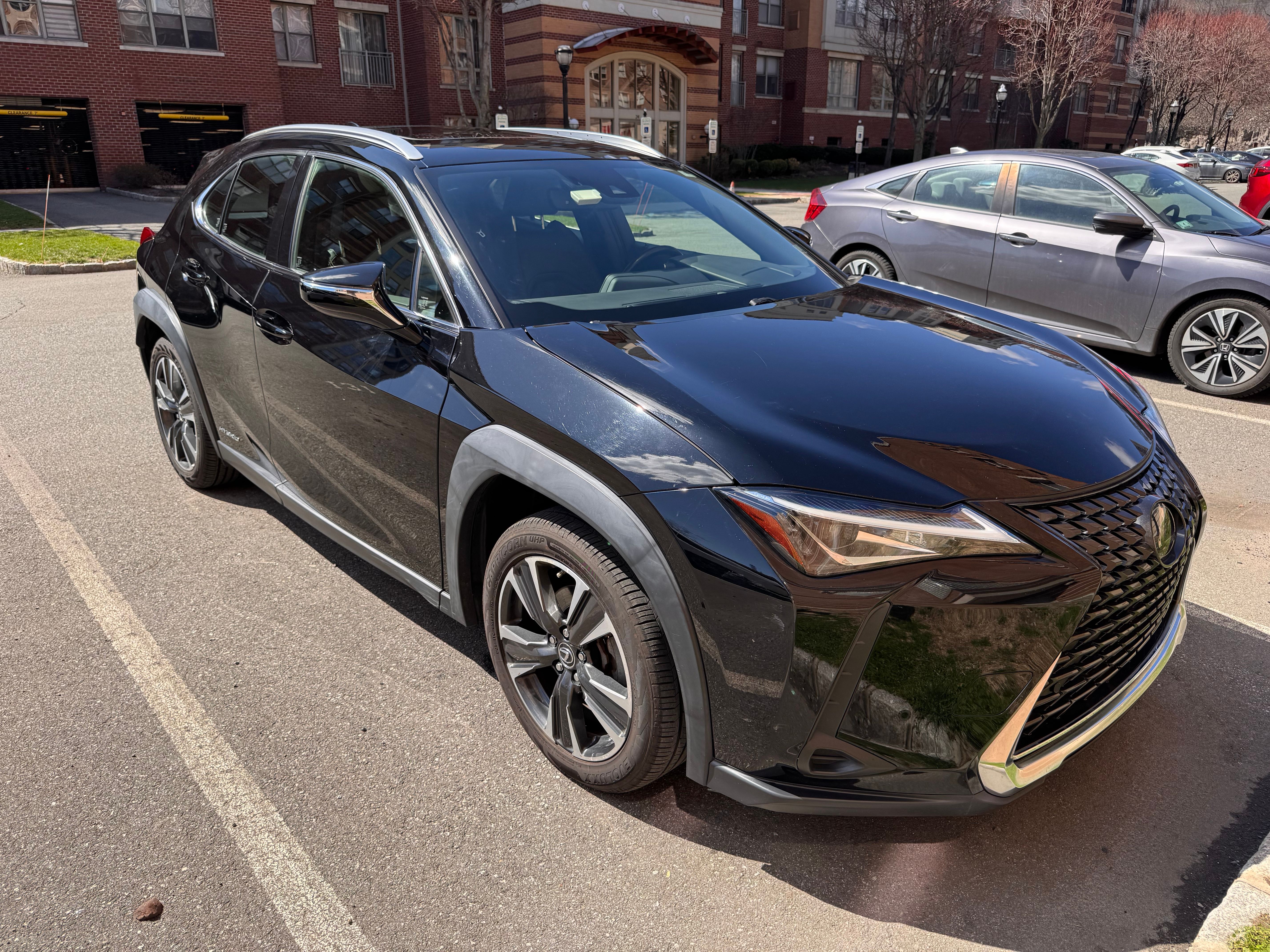 Used 2020 Lexus UX 250h w/ Premium Package AWD/4WD image 20