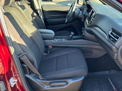 Used 2023 Dodge Durango SXT Launch Edition image 6