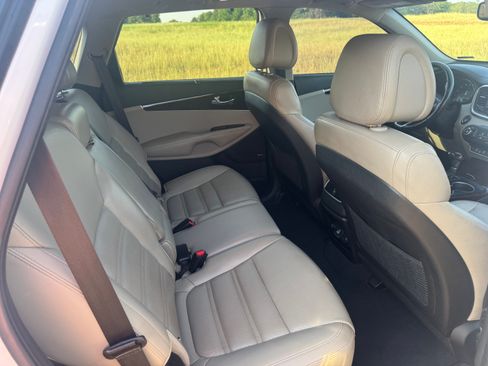 Used 2016 Kia Sorento EX w/ EX Touring Package AWD/4WD image 13