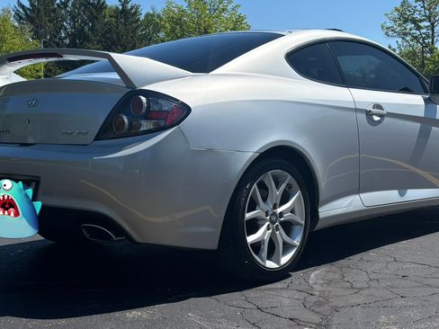 Used 2008 Hyundai Tiburon SE FWD image 5