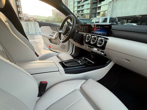 Used 2024 Mercedes-Benz CLA 250 4MATIC image 14