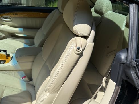 Used 2004 Lexus SC 430 Convertible RWD image 16
