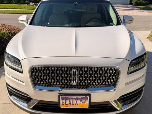 Used 2019 Lincoln Nautilus Select image 4