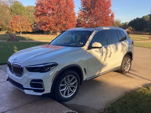 Used 2023 BMW X5 xDrive40i w/ Premium Package image 6
