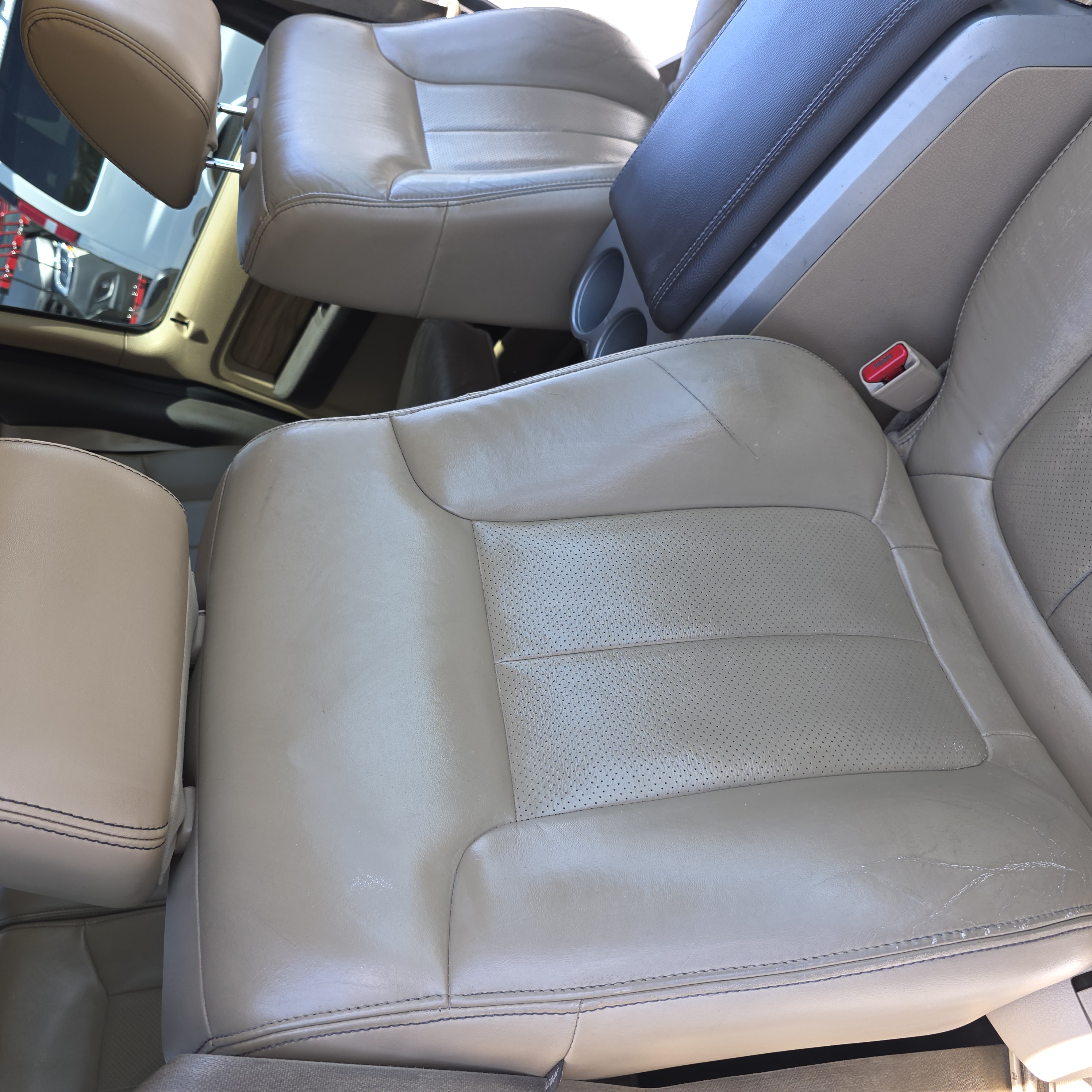 Used 2011 Ford F150 Lariat AWD/4WD image 24