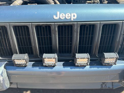 Used 1998 Jeep Cherokee Sport image 12