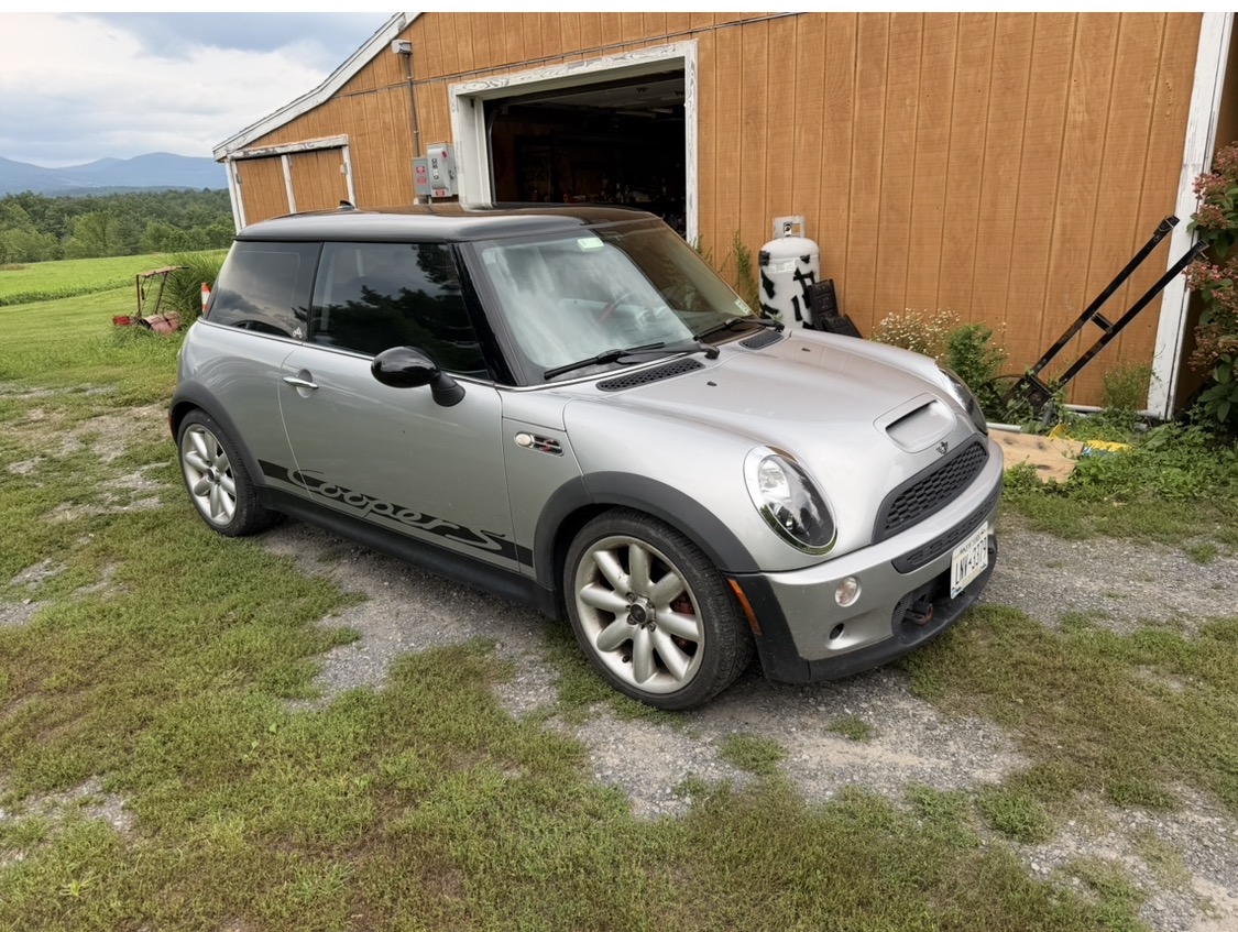Used 2002 MINI Cooper S FWD image 2