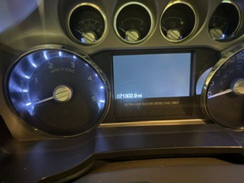 Used 2011 Ford F350 Lariat w/ Lariat Interior Pkg AWD/4WD image 11