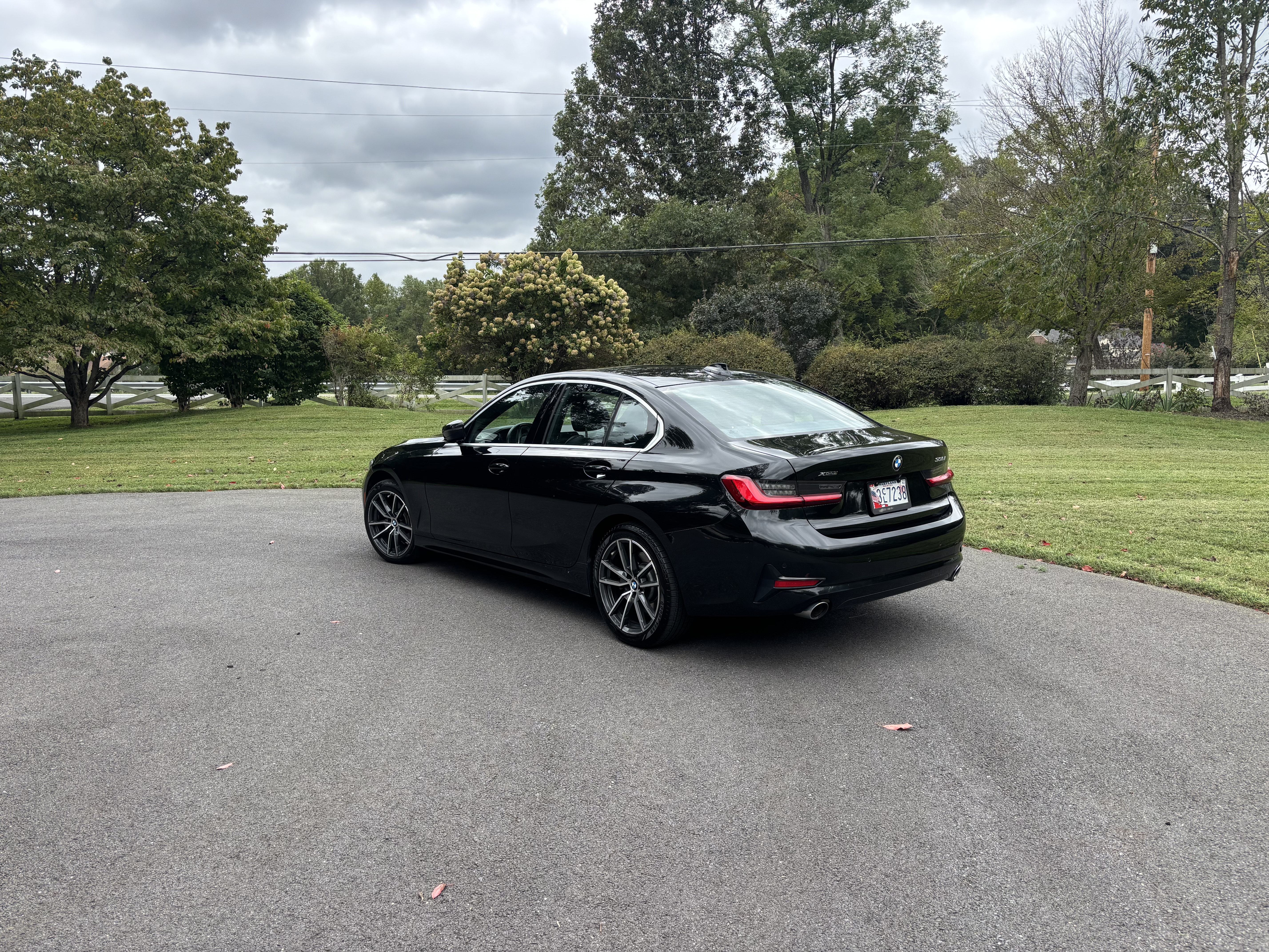 Used 2019 BMW 330i xDrive Sedan AWD/4WD image 4