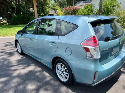 Used 2015 Toyota Prius V Four FWD image 11