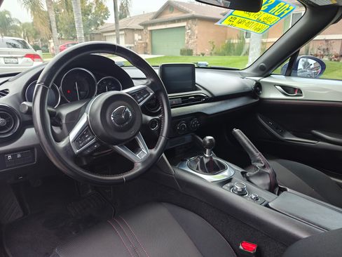 Used 2016 MAZDA MX-5 Miata Club w/ Brembo/BBS Package image 9