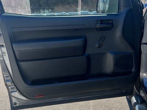 Used 2015 Toyota Tundra SR image 12