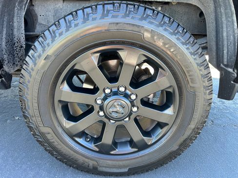 Used 2019 RAM 3500 Laramie image 28