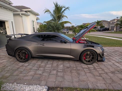 Used 2023 Chevrolet Camaro ZL1 image 6