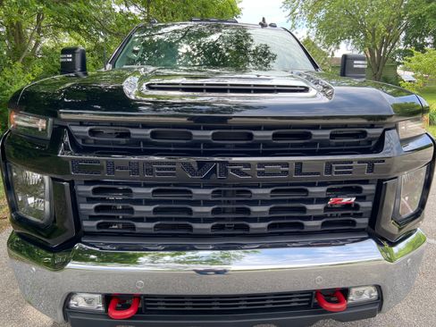Used 2020 Chevrolet Silverado 2500 LT w/ All Star Edition AWD/4WD image 8