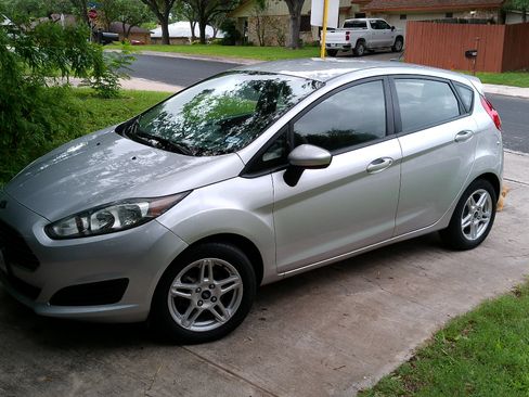 Used 2018 Ford Fiesta SE FWD image 9