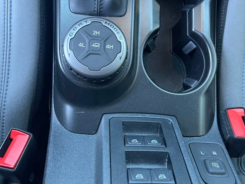 Used 2022 Ford Bronco Black Diamond image 29