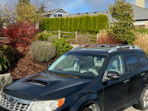 Used 2013 Subaru Forester 2.5XT Touring image 6