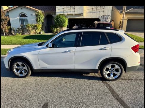 Used 2013 BMW X1 sDrive28i RWD image 10
