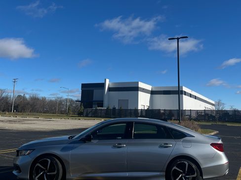 Used 2021 Honda Accord Sport image 5