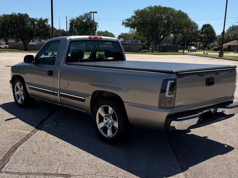 Used 2000 Chevrolet Silverado 1500 2WD Regular Cab w/ Exterior Appearance Pkg image 8