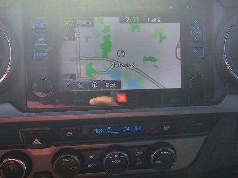 Used 2019 Toyota Tacoma TRD Sport image 12