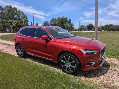 Used 2019 Volvo XC60 T6 Inscription w/ Protection Package Premier AWD/4WD image 4