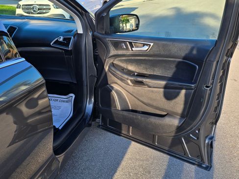 Used 2015 Ford Edge SEL w/ Equipment Group 201A image 28