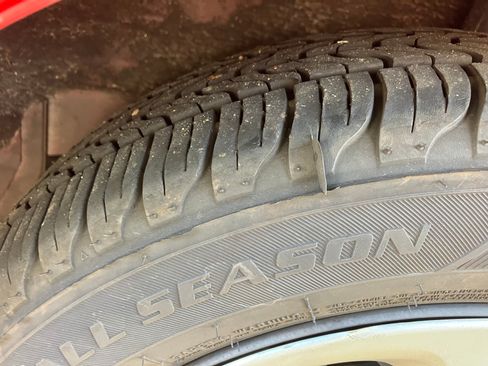 Used 2014 Toyota Prius C One image 5