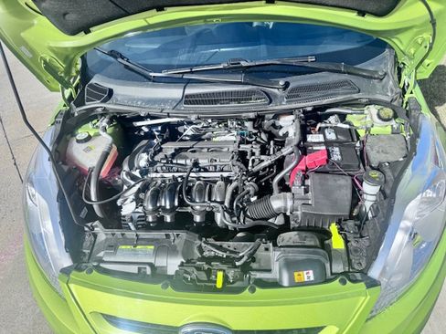 Used 2011 Ford Fiesta SE w/ 203A Rapid Spec Order Code image 5