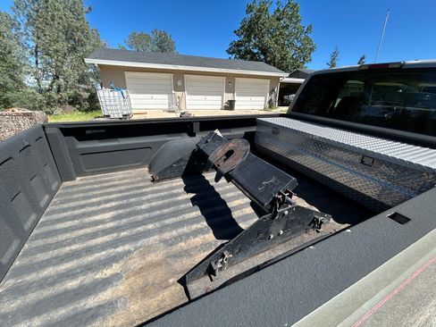 Used 1998 Chevrolet Silverado 2500 2WD Extended Cab w/ Preferred Equipment Group 2 image 9