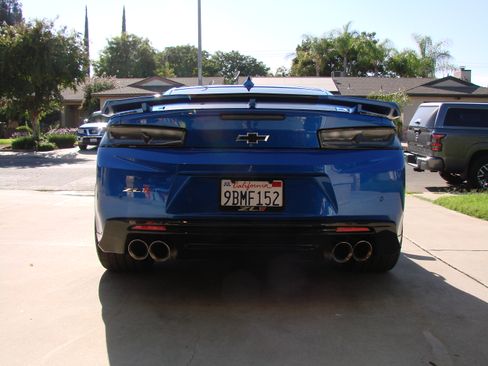 Used 2018 Chevrolet Camaro ZL1 image 5