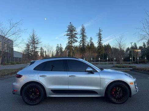 Used 2017 Porsche Macan GTS image 6