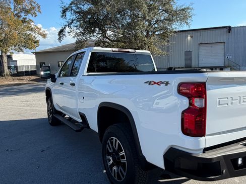 Used 2022 Chevrolet Silverado 2500 W/T w/ WT Convenience Package image 6
