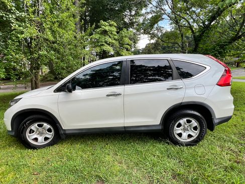 Used 2016 Honda CR-V LX image 1