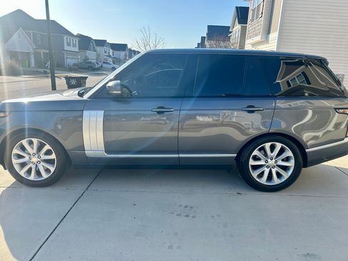 Used 2015 Land Rover Range Rover HSE image 23