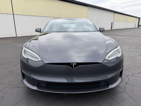 Used 2021 Tesla Model S Plaid image 8