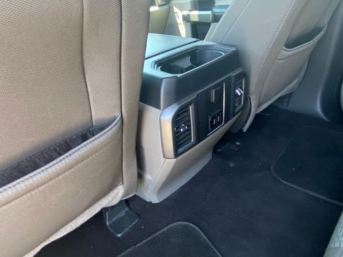 Used 2018 Ford F150 XLT RWD image 15
