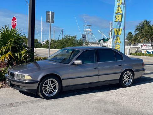 Used 1999 BMW 750iL image 6
