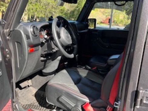 Used 2017 Jeep Wrangler Unlimited Rubicon image 8