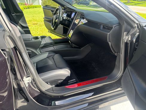 Used 2018 Tesla Model S 75D AWD/4WD image 20