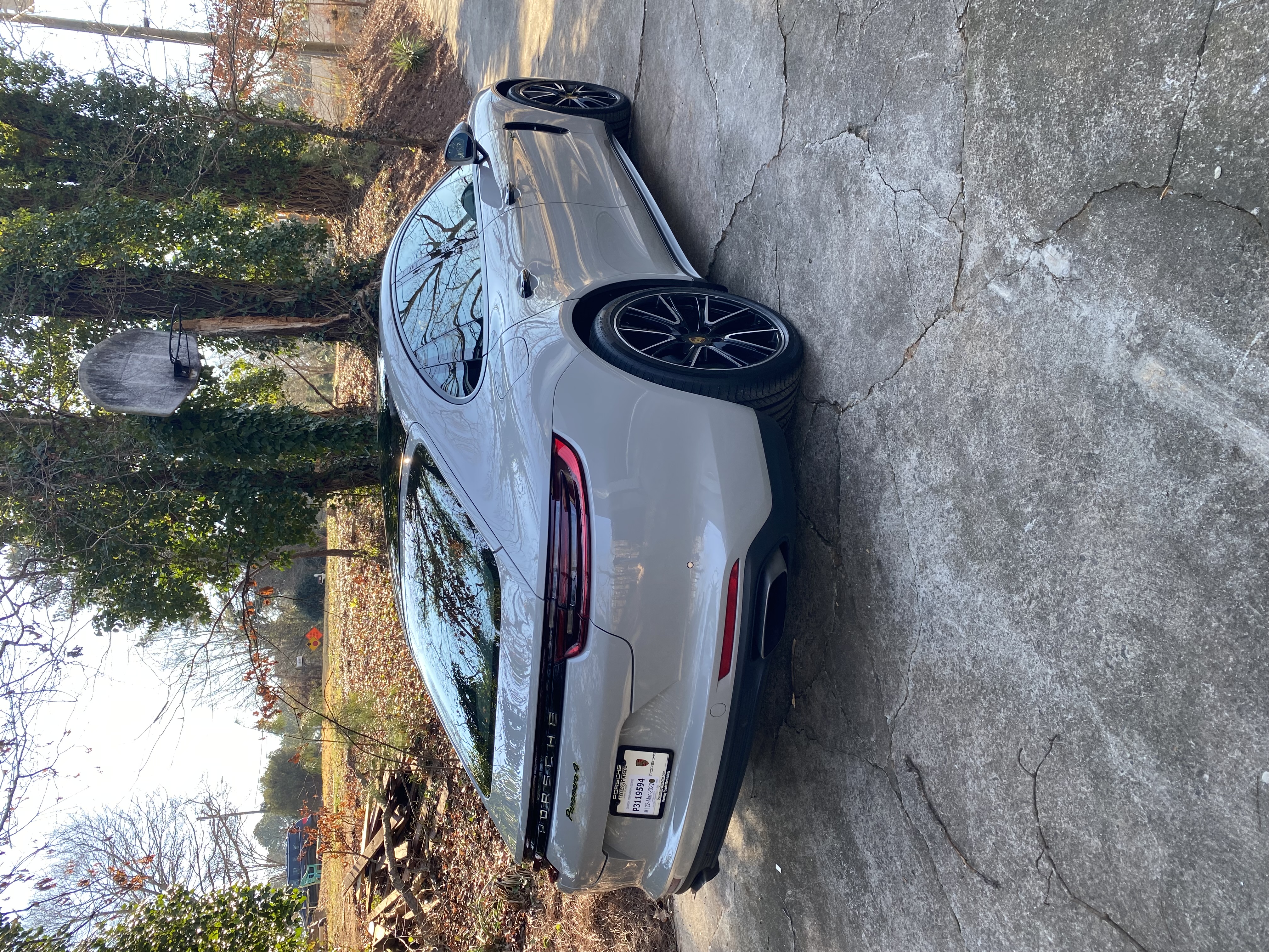 Used 2018 Porsche Panamera 4 AWD/4WD image 6