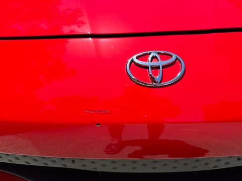 Used 2001 Toyota MR2 RWD image 21