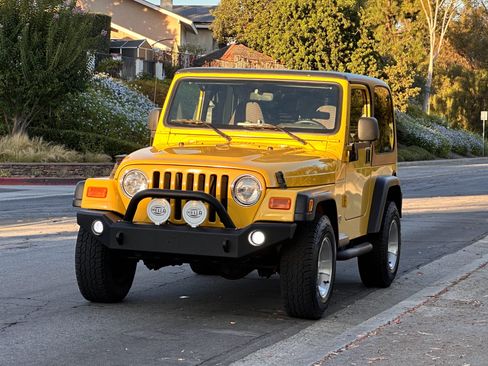 Used 2000 Jeep Wrangler SE image 9
