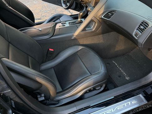 Used 2014 Chevrolet Corvette Stingray Convertible w/ 2LT Preferred Equipment Group image 10