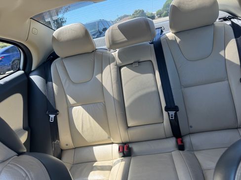 Used 2011 Volvo S60 T6 image 16