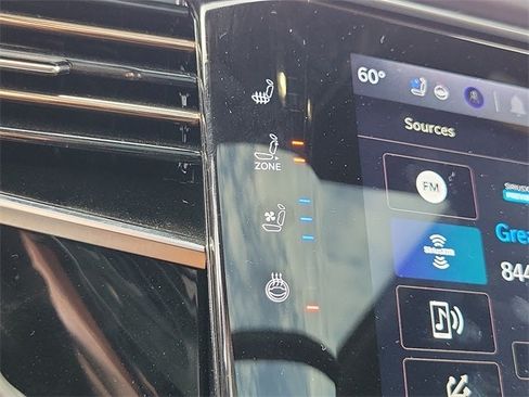 Used 2022 Jeep Grand Wagoneer Series III w/ Rear Seat Video Group 1 image 24