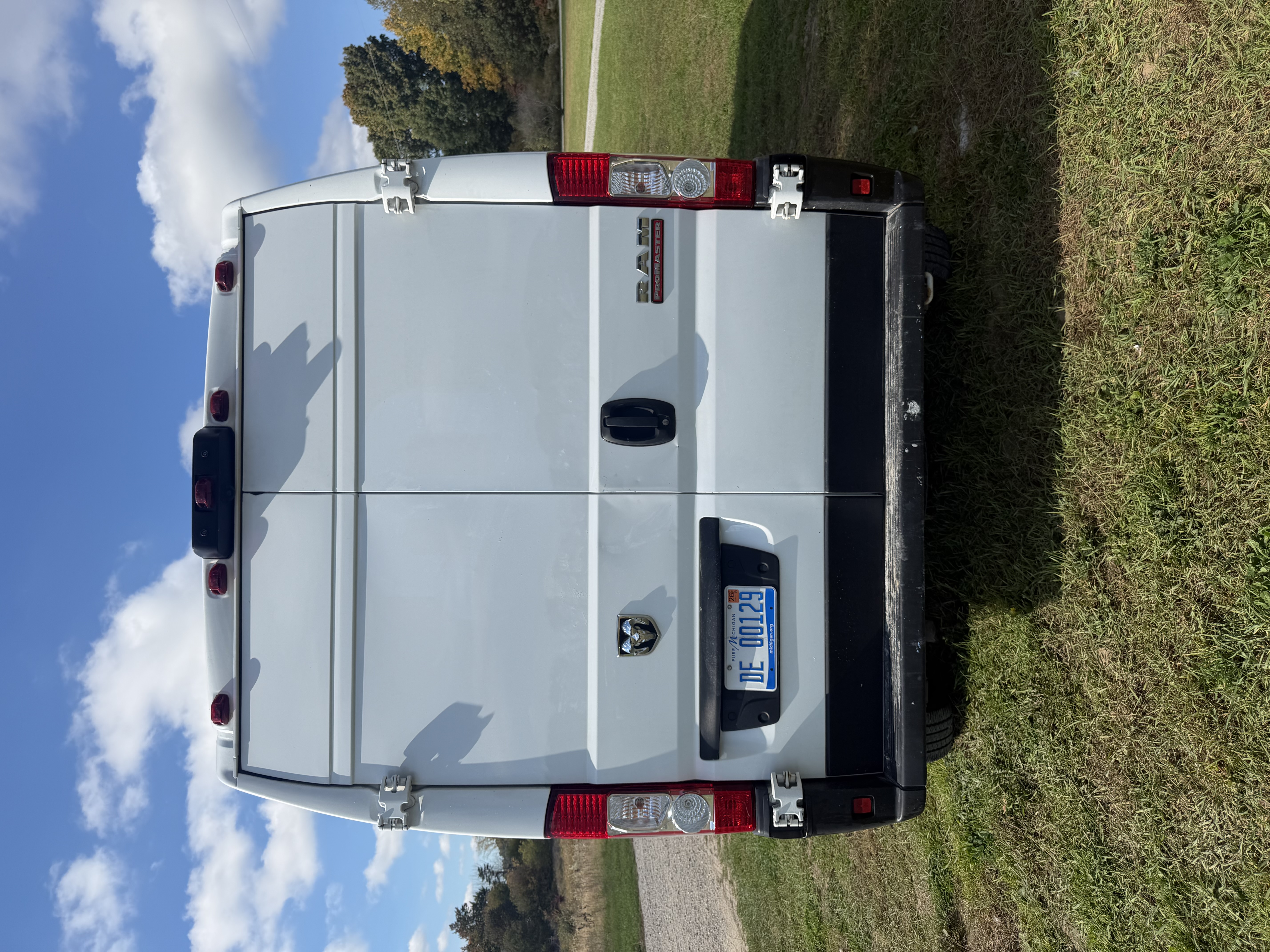 Used 2021 RAM ProMaster 2500 w/ Interior LED Lighting Group FWD image 2